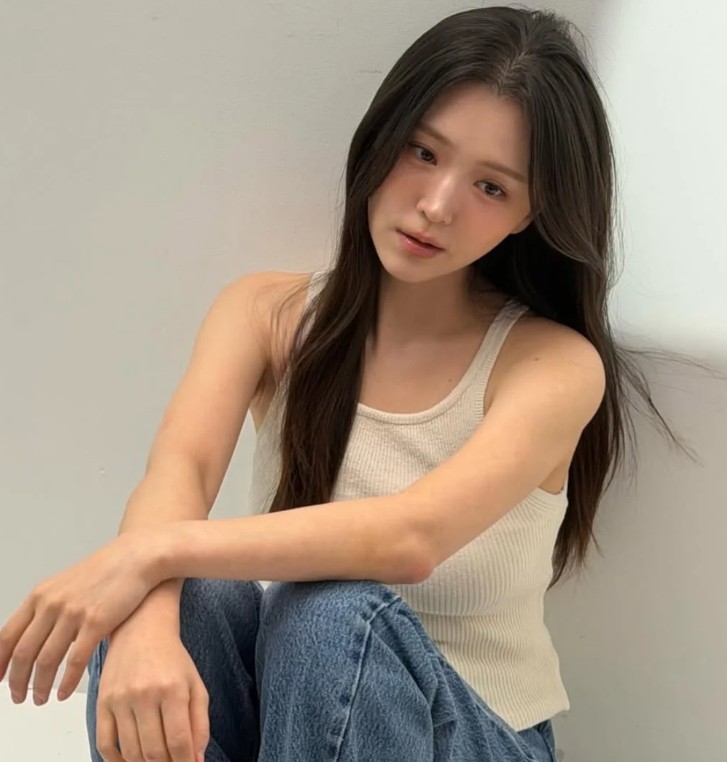 김지은