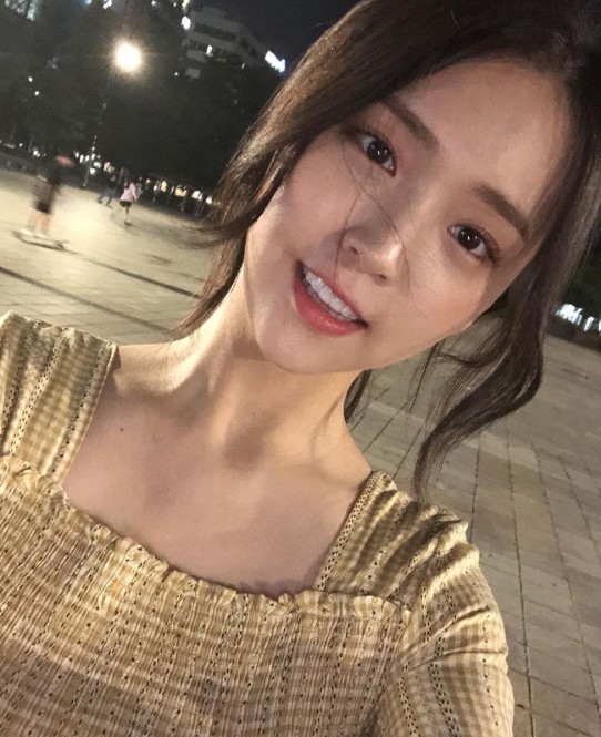 김지은