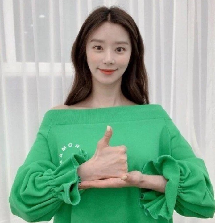 이주빈